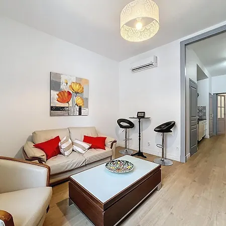 Le Saint Roch, Proche Gare Et Comedie Apartment *